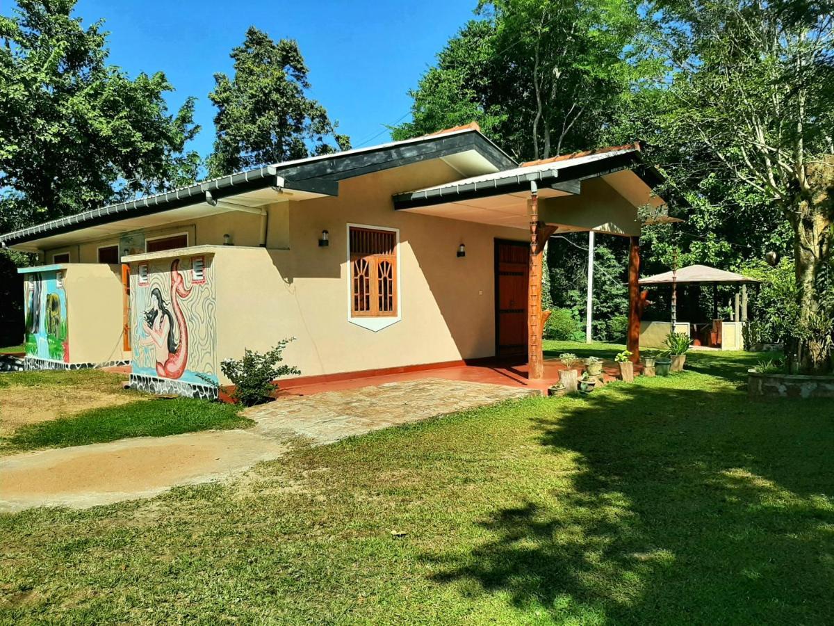 Kande Gedara Resort Monaragala ภายนอก รูปภาพ